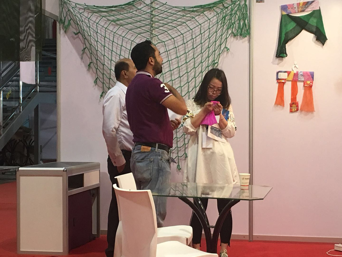 日日碰狠狠躁久久躁婷婷